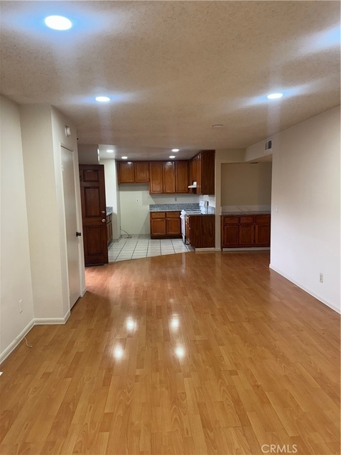 122 Olive - Photo 1