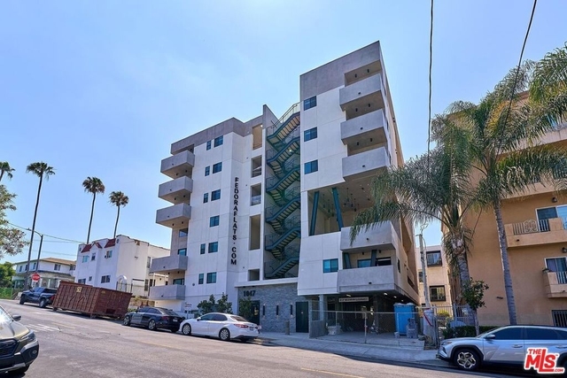 1047 Fedora Street - Photo 1