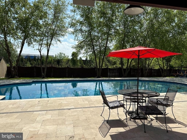 21922 Hyde Park Drive - Photo 1