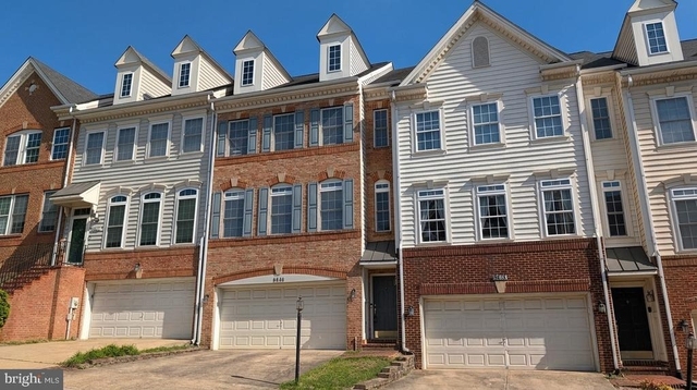 9640 Potters Hill Circle - Photo 1