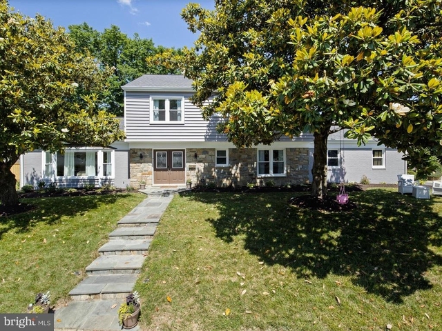 2606 N Quincy Street - Photo 1