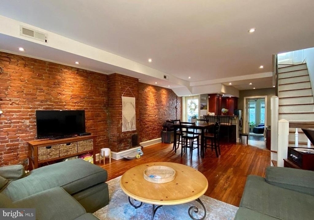 870 N 26th Street - Photo 1