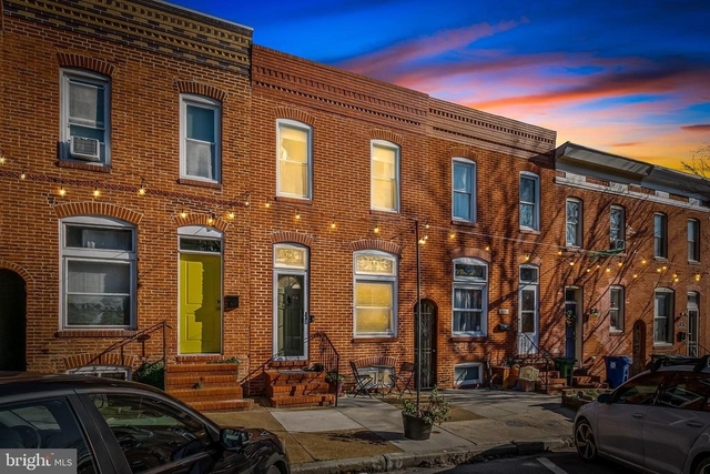 719 S Montford Avenue - Photo 1