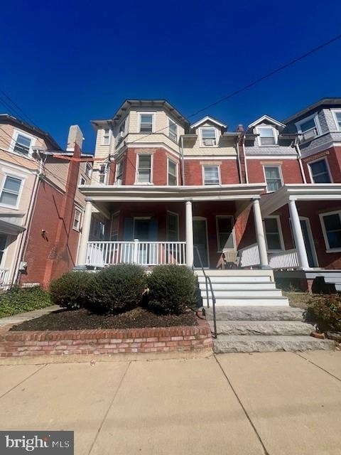 1517 W 14th Street - Photo 1