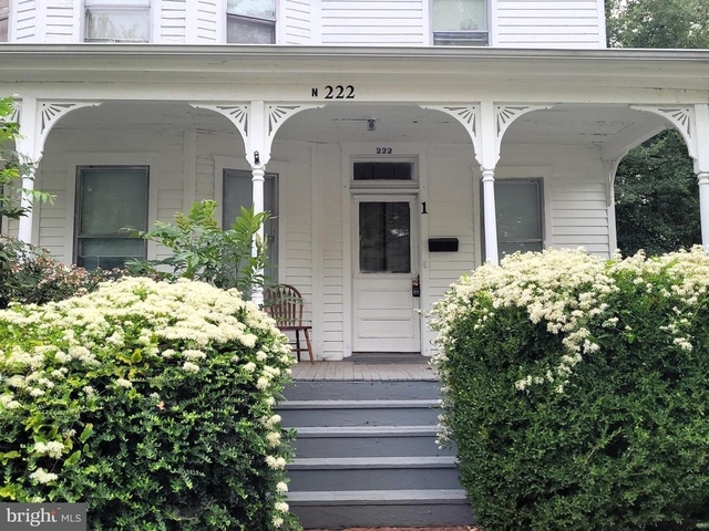 222 N Bradford Street - Photo 1