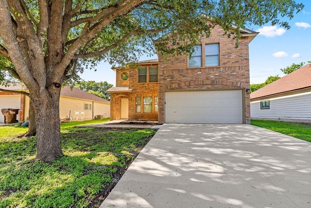 1209 Apollo Cir - Photo 1