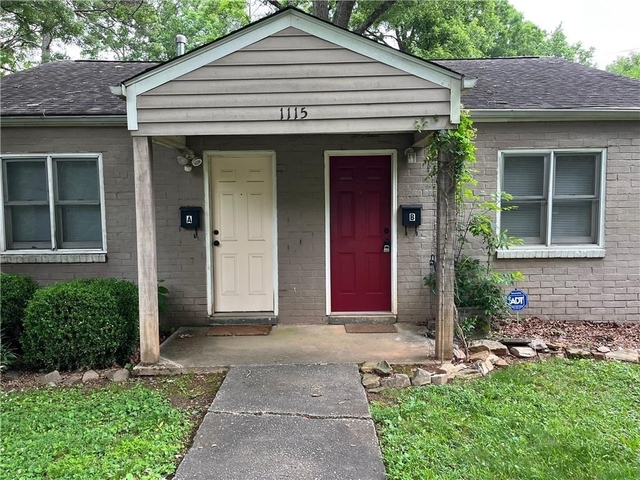 1115 Shelby Place Se - Photo 1