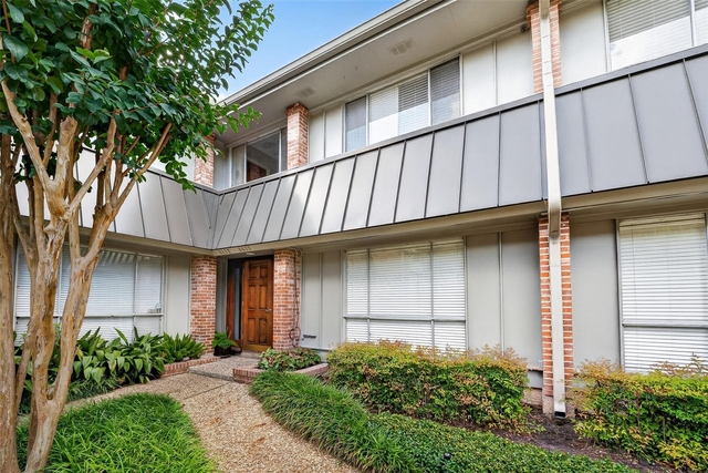 6466 Bayou Glen Road - Photo 1