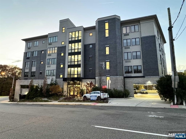 2301 Lemoine - Photo 1