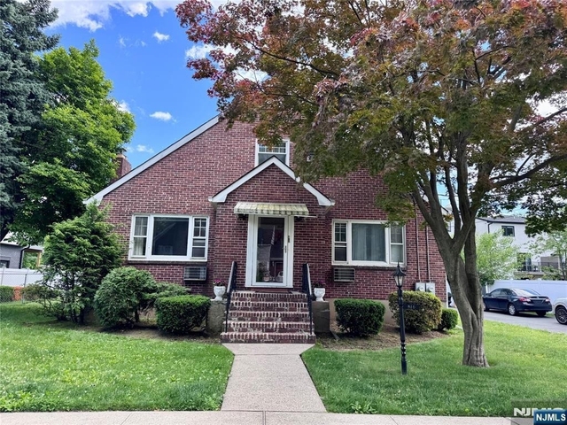 816 Kingsland - Photo 1