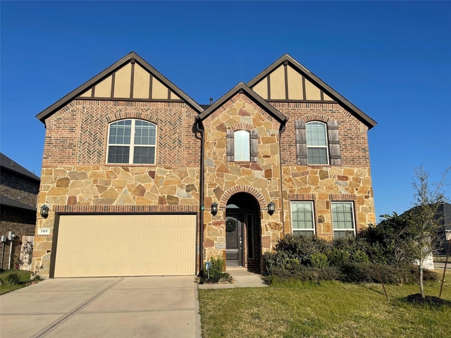 1915 Orchard Berry Lane - Photo 1