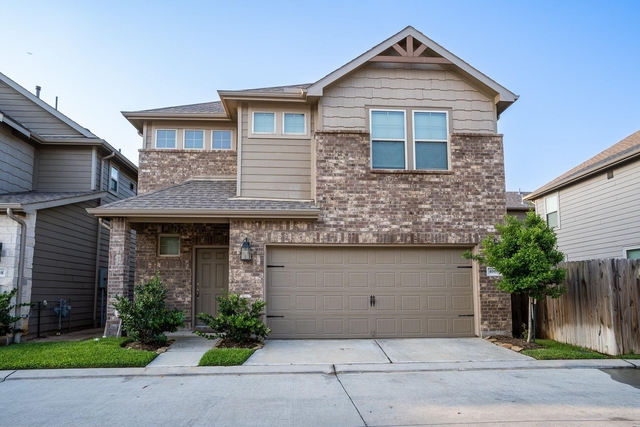 4006 Starbright Street - Photo 1