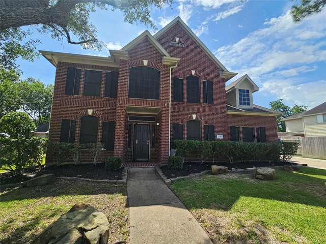 3709 Pinehurst Drive - Photo 1
