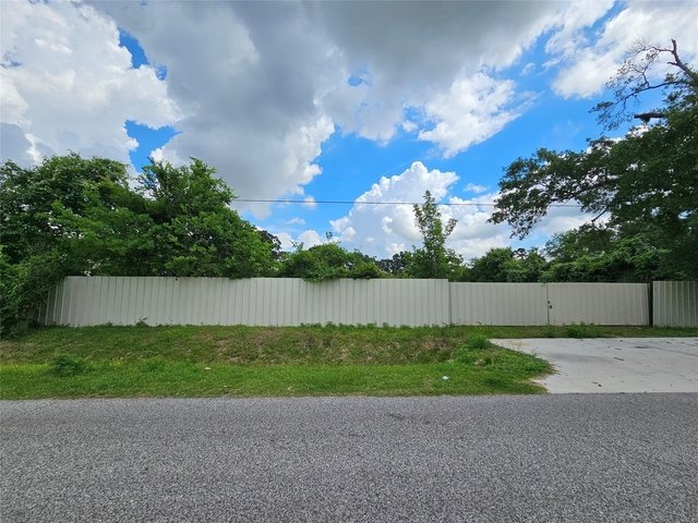6007 Van Zandt Street - Photo 1
