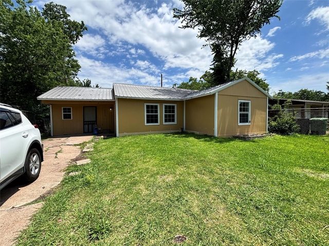 5211 Northridge Drive - Photo 1