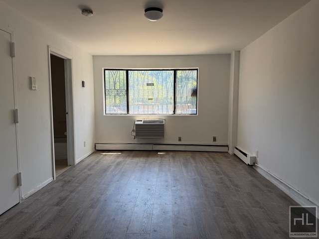 111 Street - Photo 1