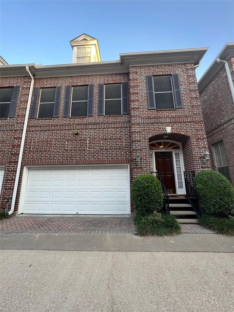 1929 Woodbury Street - Photo 1