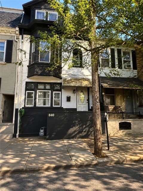 840 W Walnut Street - Photo 1