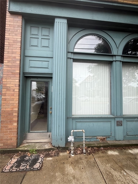 546 California Ave - Photo 1