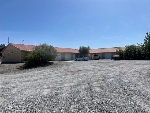 1040 Marne Court - Photo 1