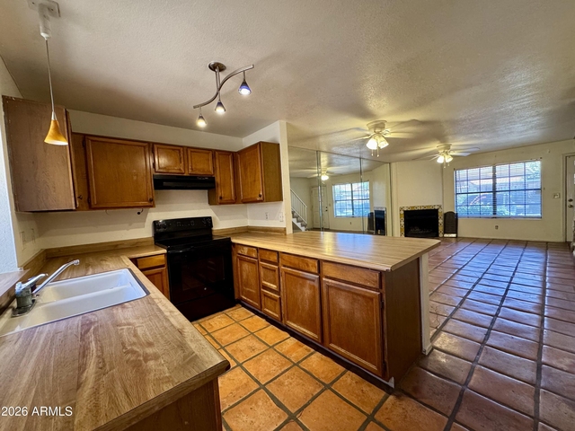 5704 E Aire Libre Avenue - Photo 1