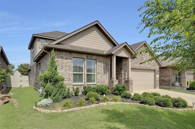 1513 Canary Lane - Photo 1