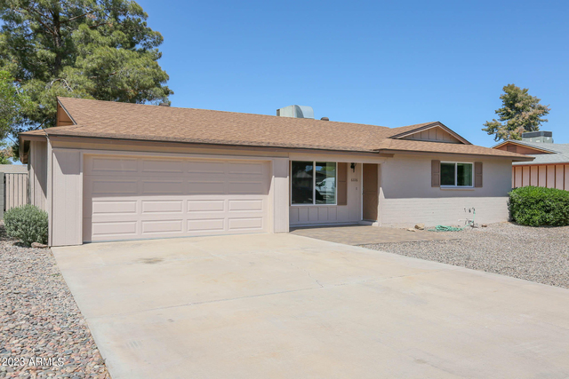 6226 S Hazelton Lane - Photo 1