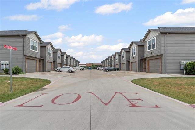 128 Abbey Park Court - Photo 1