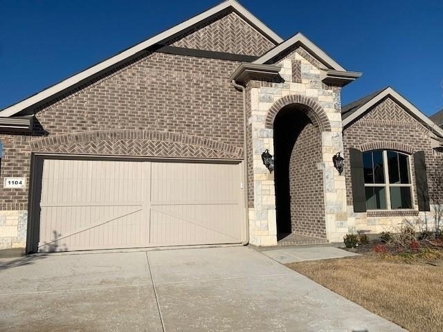 1104 Knightsgate Road - Photo 1