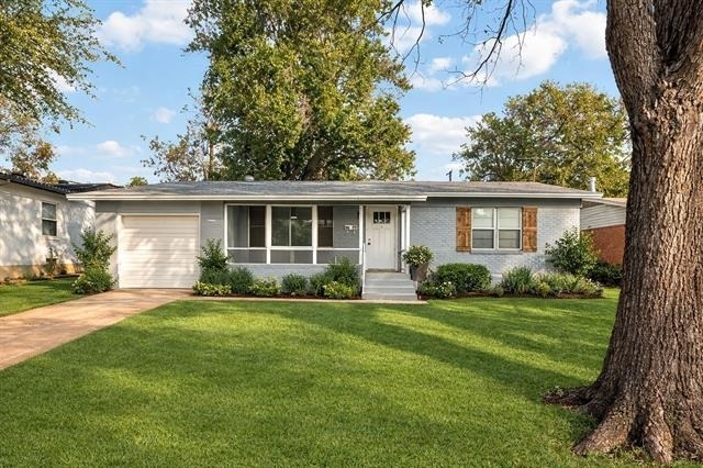 10042 Brockbank Drive - Photo 1
