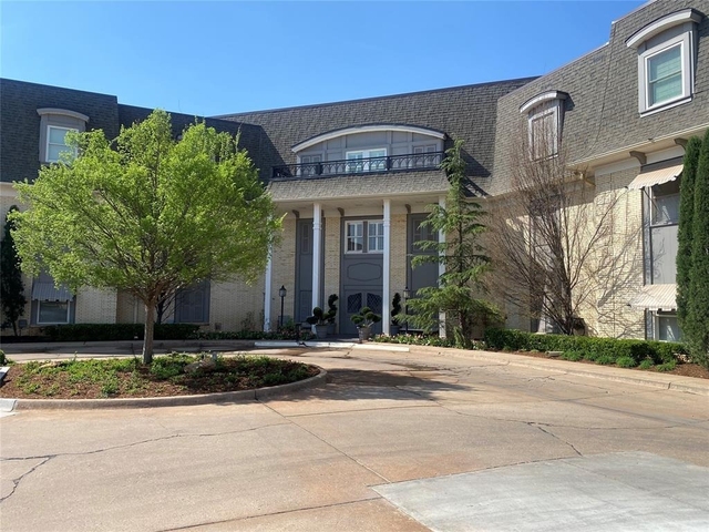 1114 Sherwood Lane - Photo 1