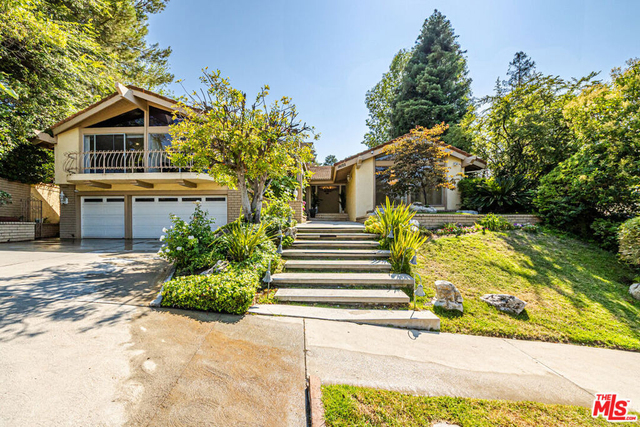 18022 Lake Encino Drive - Photo 1