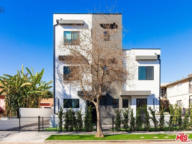 2815 S Redondo Boulevard - Photo 1