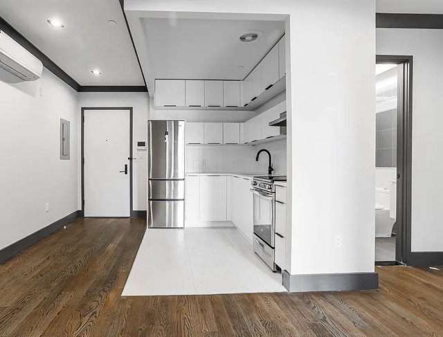 1078 Bergen Street - Photo 1