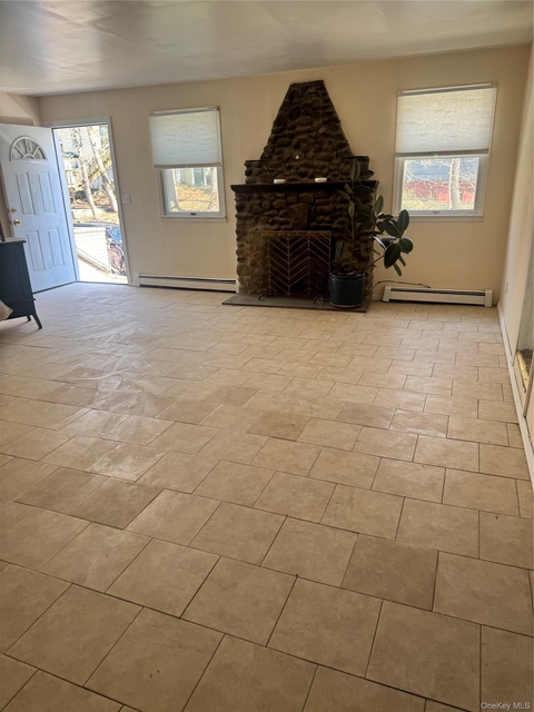 33 Hawthorne Road - Photo 1