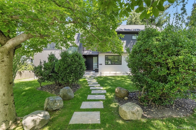 112 Huntington Road - Photo 1