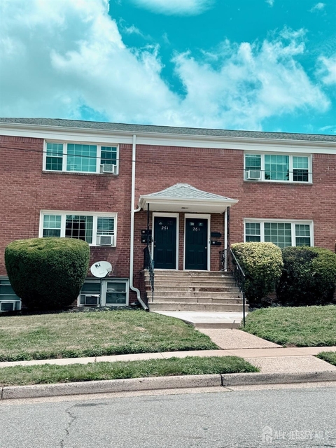 260 Loring Avenue - Photo 1