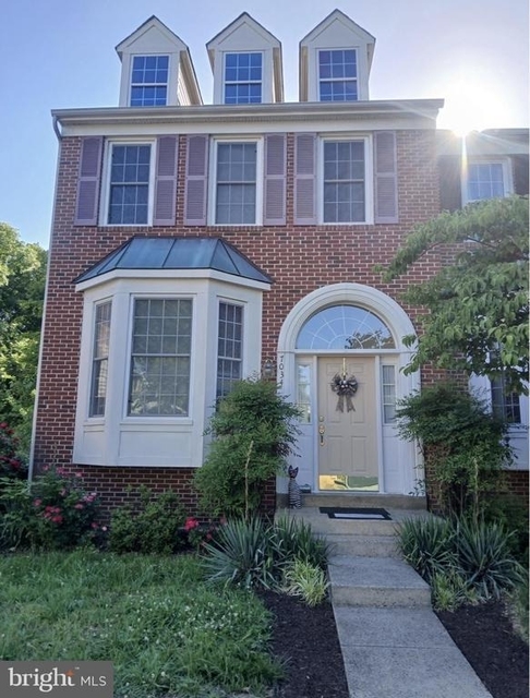 7034 Darby Towne Court - Photo 1