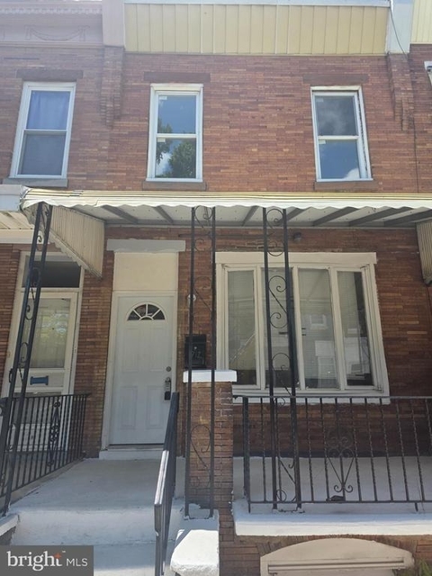 1712 N Lindenwood Street - Photo 1