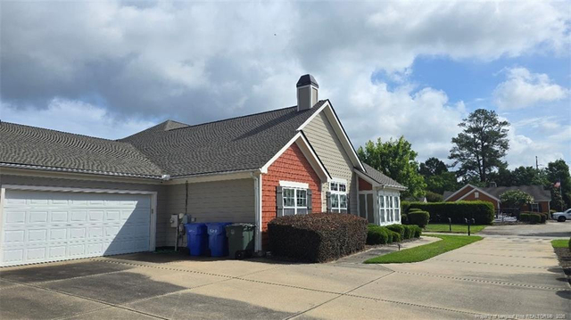 127 Nandina Court - Photo 1