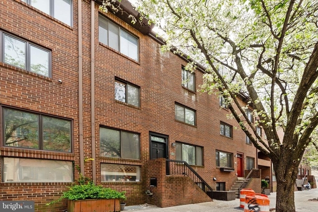 2028 Arch Street - Photo 1