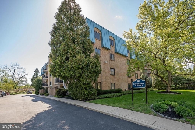 260 W Montgomery Avenue - Photo 1