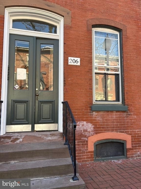 206 W Gay Street - Photo 1