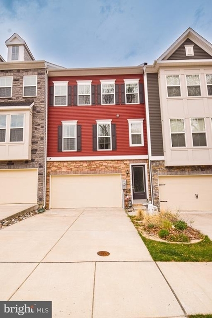 1438 Honey Locust Drive - Photo 1