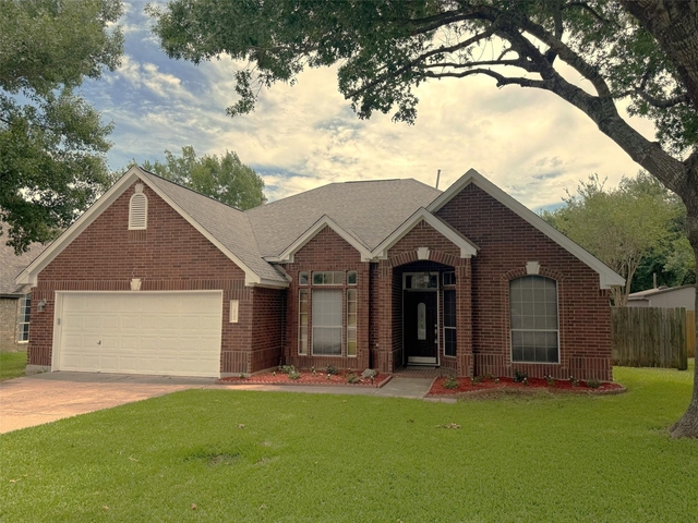 16101 W Dorman Dr - Photo 1