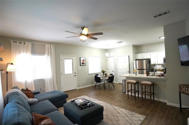 1700 Constantino Cir - Photo 1