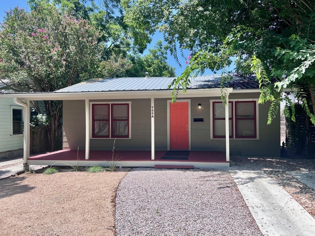 705 Franklin Blvd - Photo 1