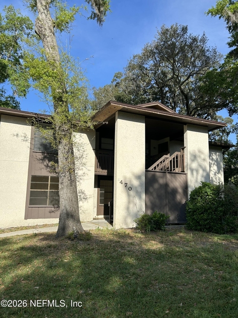 470 Crabapple Court - Photo 1