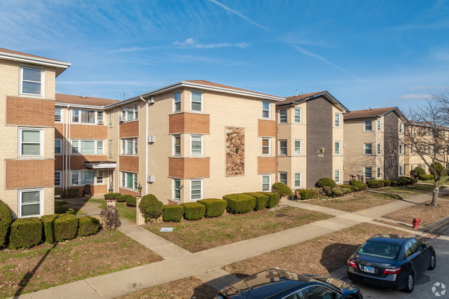 8536 W Gregory Street - Photo 1