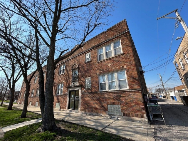 4514 W Wellington Avenue - Photo 1